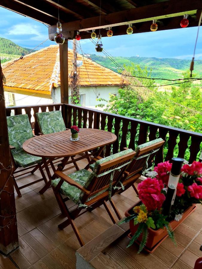 Arts Guest House -Beautiful Villa For 6 Persons Veliko Tărnovo Exterior foto