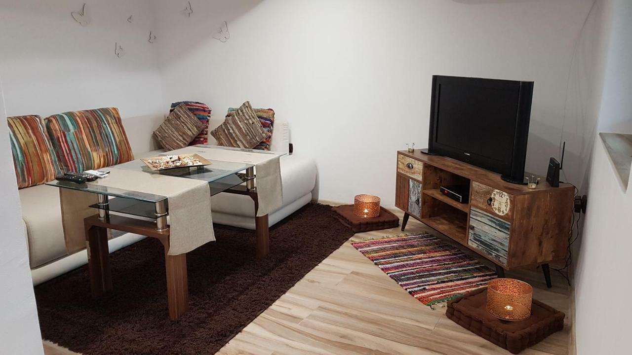 Arts Guest House -Beautiful Villa For 6 Persons Veliko Tărnovo Exterior foto